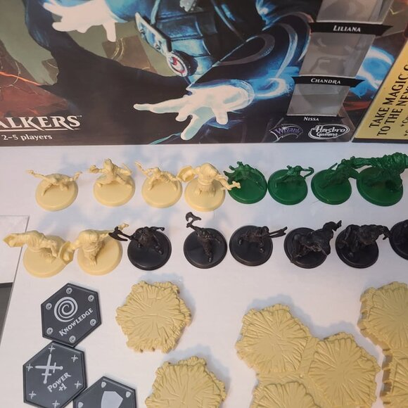 Magic The Gathering Arena of the Planeswalkers Tactical Board Game - Picture 6 of 9
